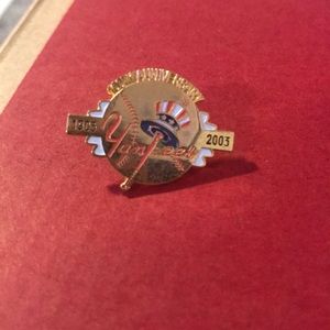 rare new york yankees 100th anniversary pin